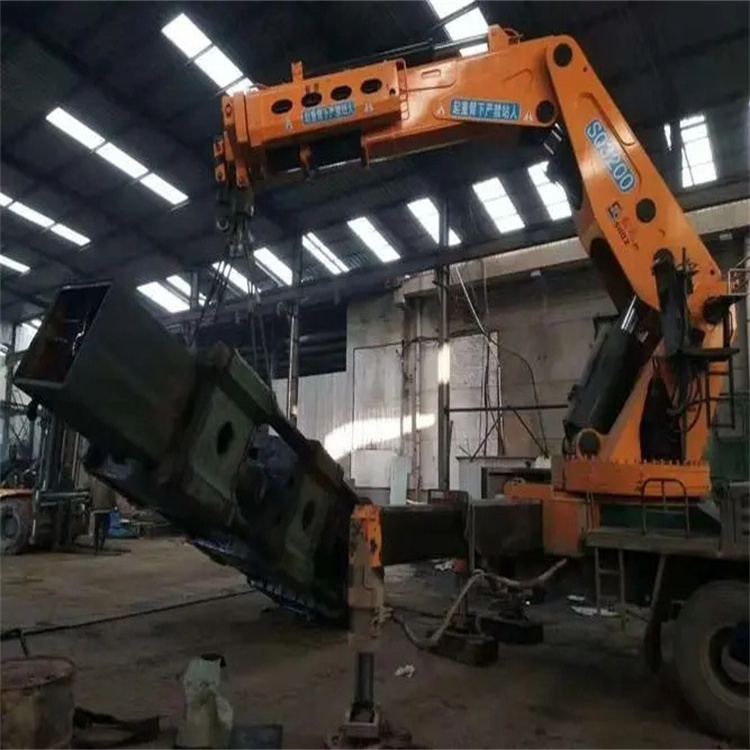 南京200吨折臂吊出租